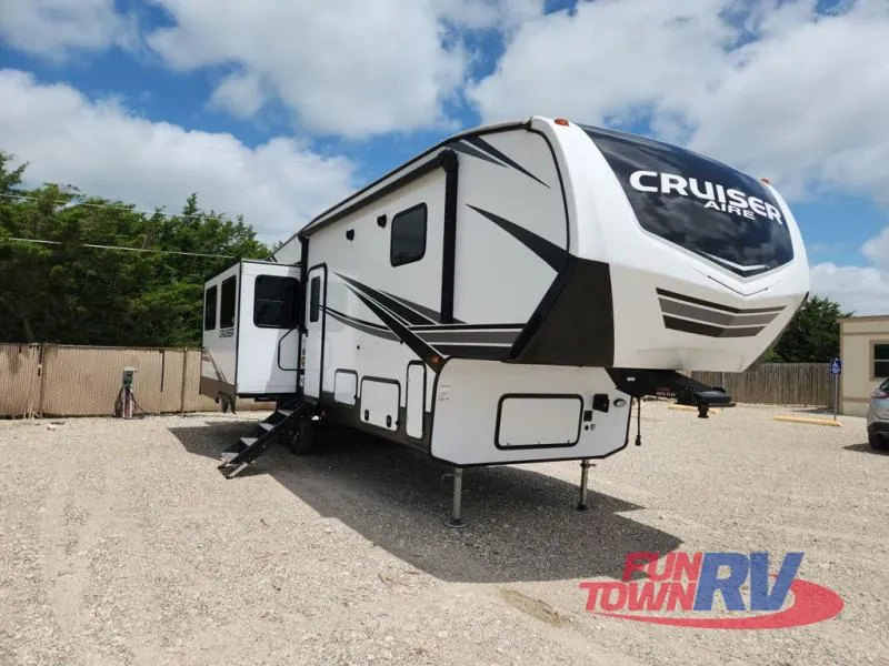 2023 CrossRoads RV Cruiser Aire 31SI - Main photo