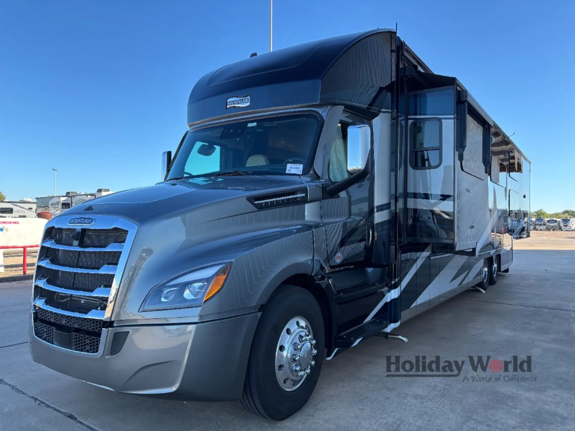 2026 Newmar Summit Aire 4540 - Photo 3
