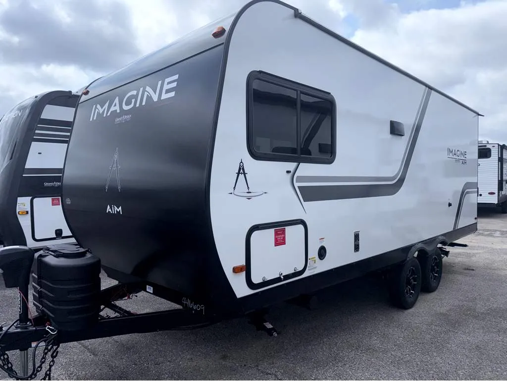2026 Grand Design Imagine AIM 20BHA - Photo 3