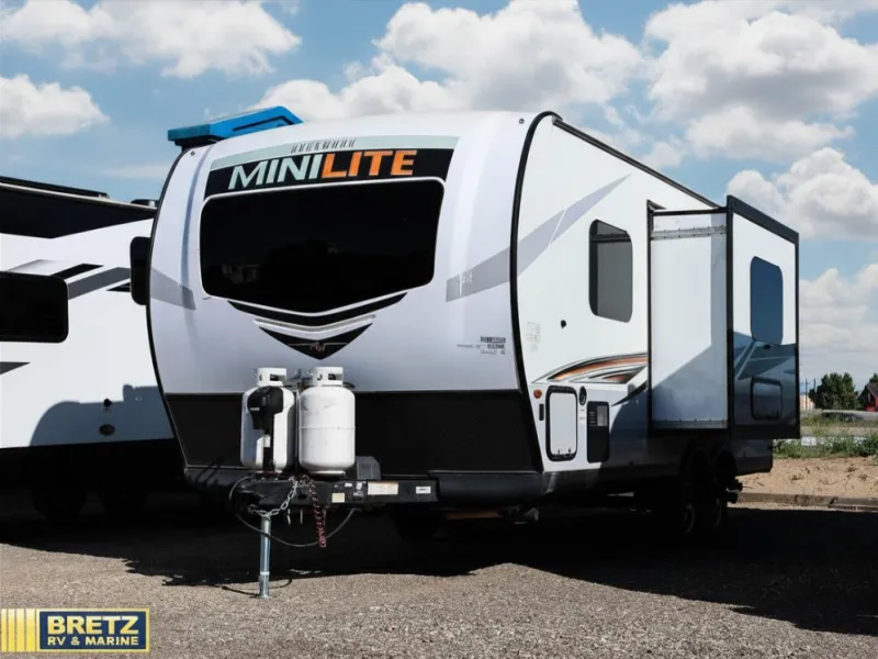 2021 Forest River Rockwood Mini Lite 2109S - Photo 4