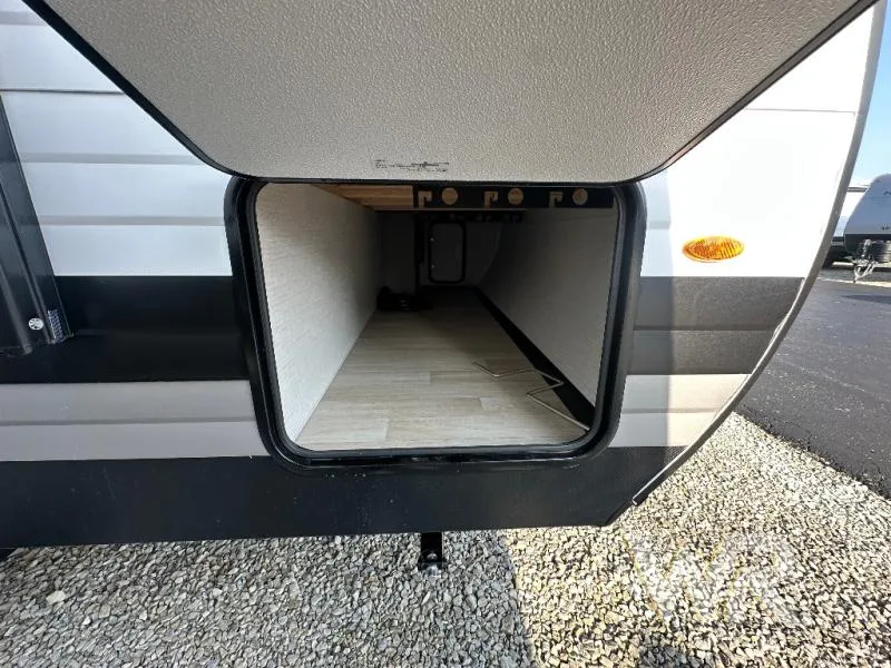 2027 Keystone RV Hideout 210RL - Photo 4