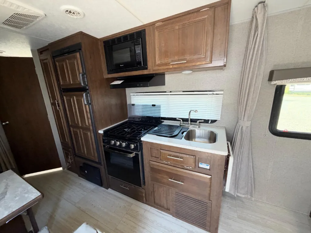 2019 Forest River Rockwood Mini Lite 2508, Photos photo 9