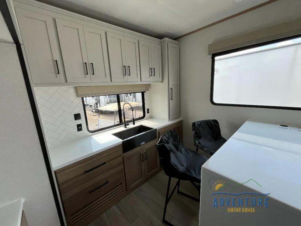 2025 Forest River Sandpiper Destination Trailers 421FKL, Photos photo 6