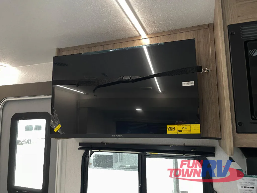 2026 Coachmen Freedom Express Select 30SE, Photos photo 19
