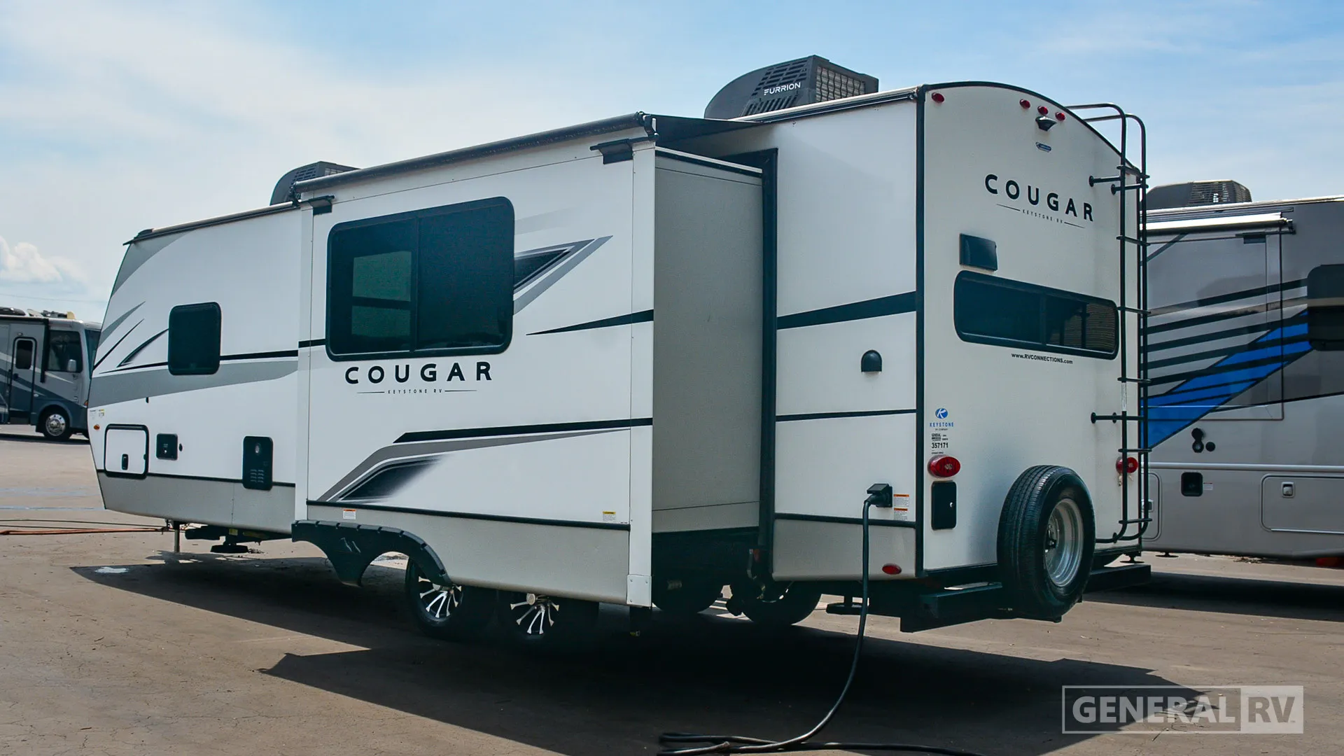 2024 Keystone Cougar Half Ton 25MLE - Photo 4