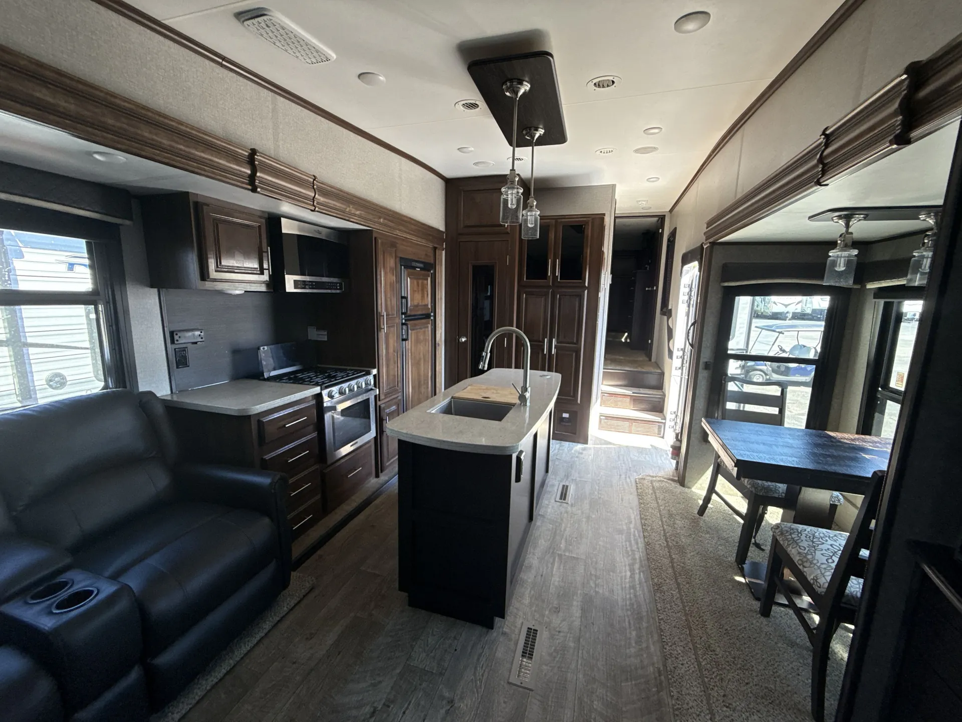 2019 Jayco Eagle 317RLOK — living area main