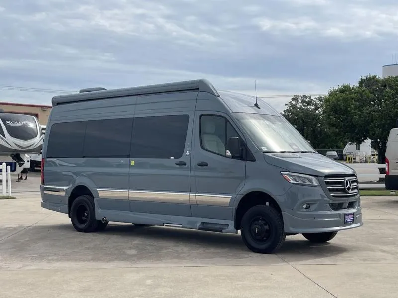 2027 Grech RV Vacanza-ion 22 AWD New    22 AWD TOUR - Main photo