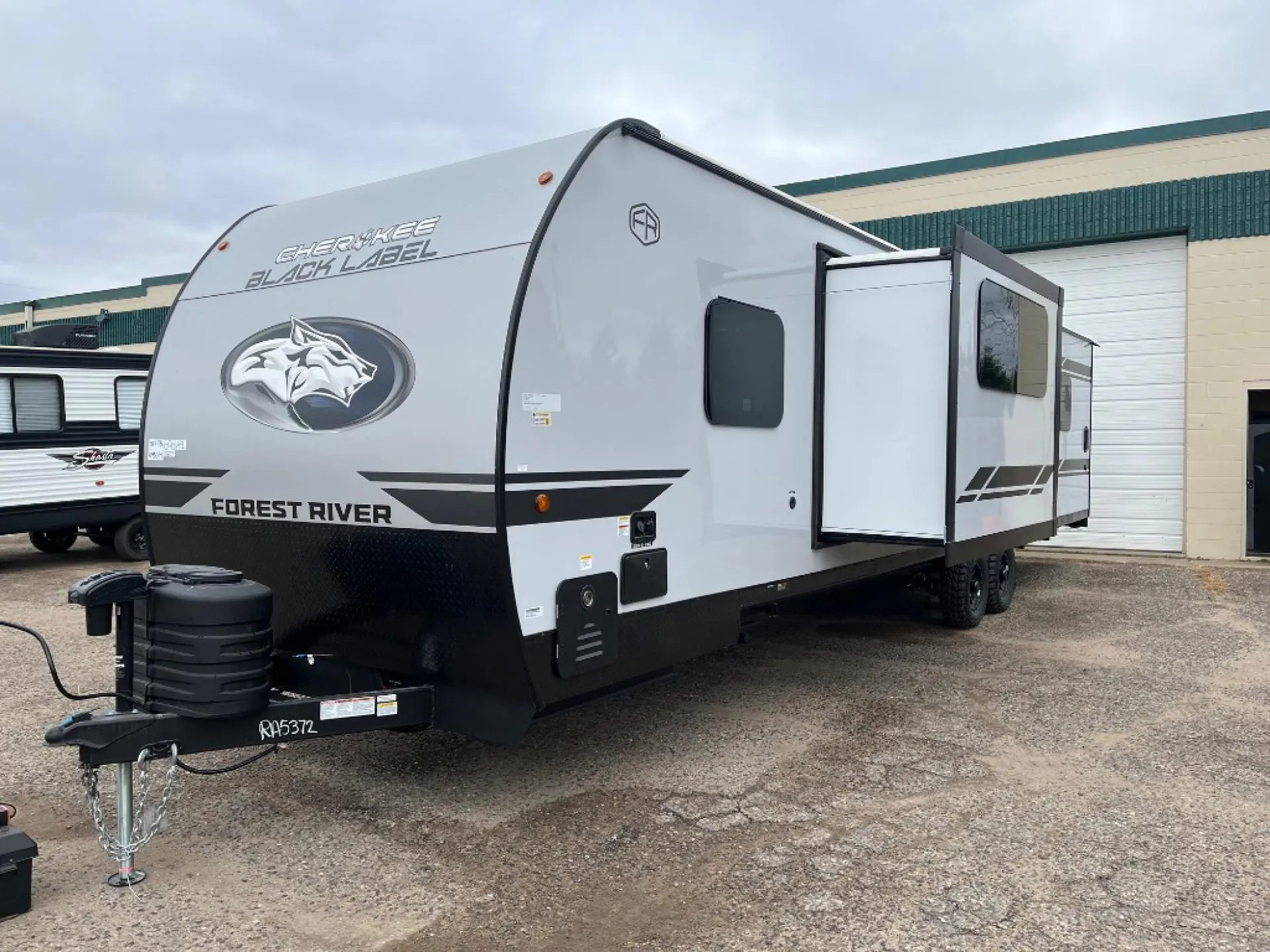 2026 Forest River Cherokee Grey Wolf Black Label 28RRTBL - Photo 3