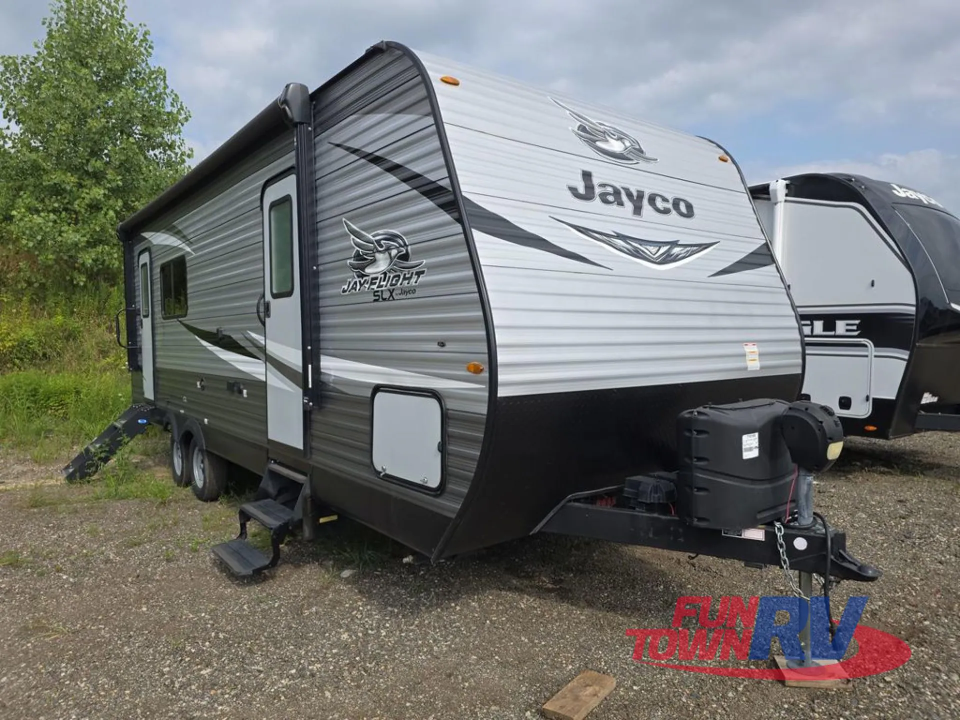 2021 Jayco Jay Flight SLX 8 235RKS - Photo 2