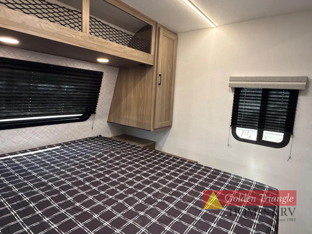 2026 Coachmen Freedom Express Select 30SE, Photos photo 33