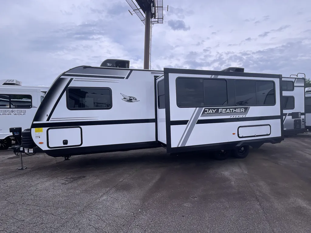 2027 Jayco Jay Feather 29BHB, Photos photo 7