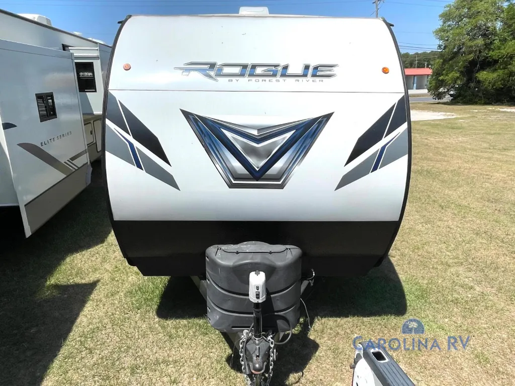 2022 Forest River Vengeance Rogue 26V, Photos photo 2