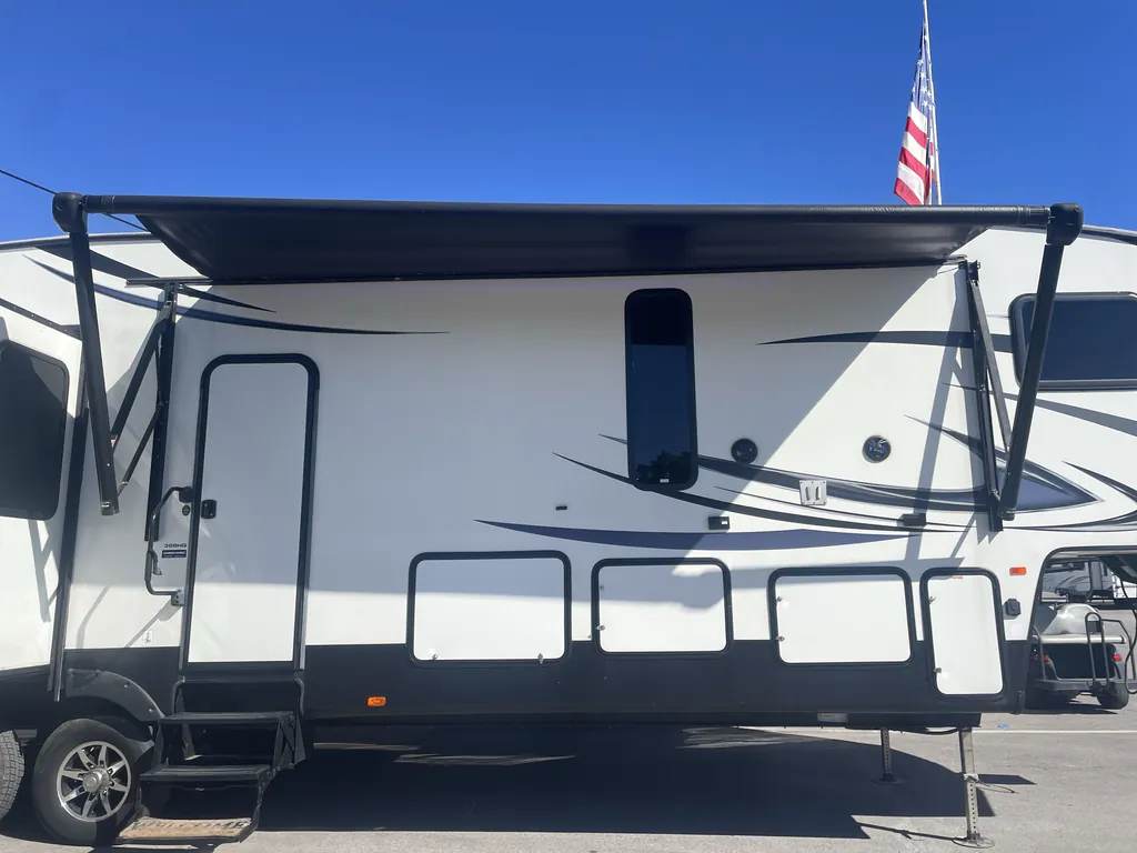 2017 Forest River Sabre 36BHQ, Photos photo 27