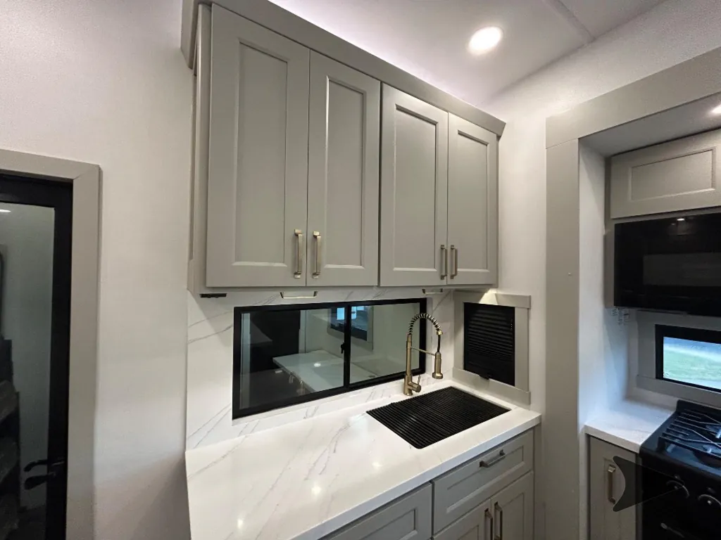 2025 Brinkley Model G 3250, Photos photo 24
