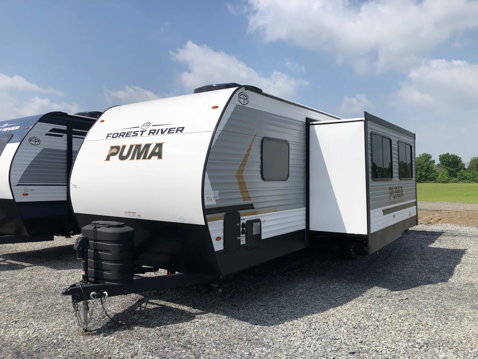 2026 Forest River Puma Camping Edition 304BHCE - Photo 4