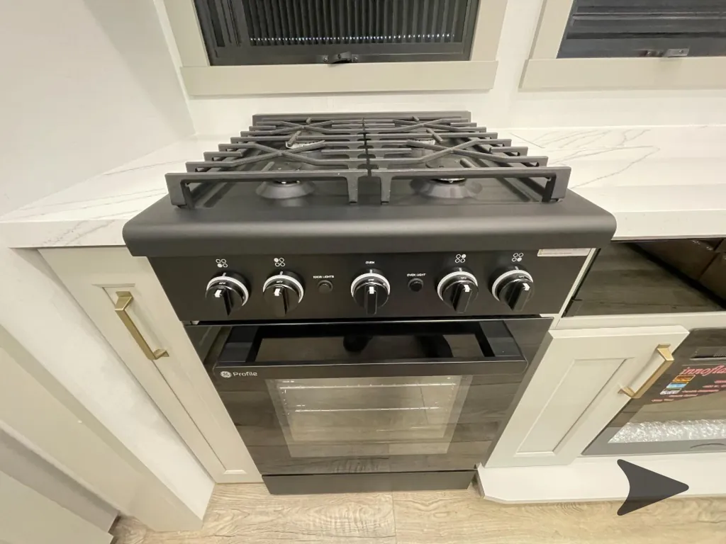 2026 Brinkley Model G 3520, Photos photo 21