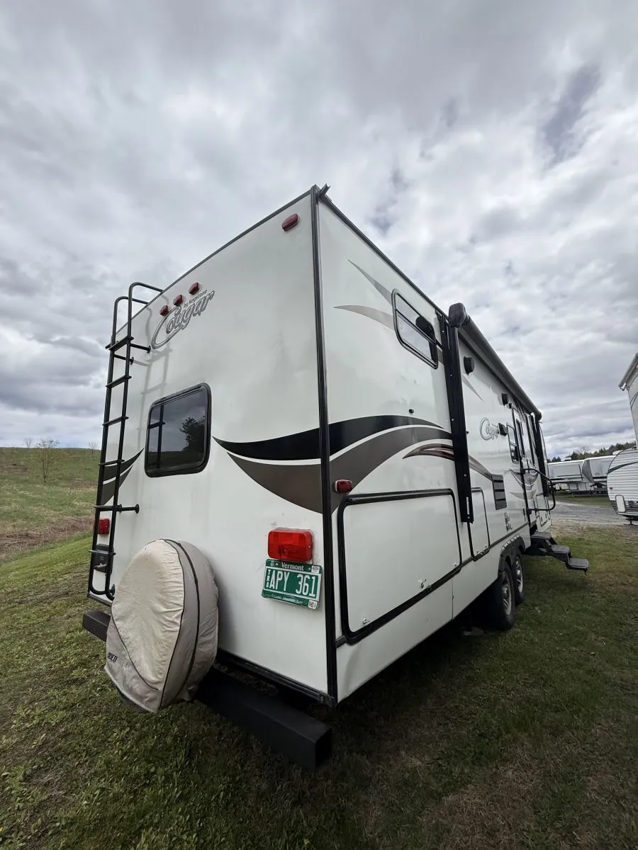 2014 Keystone COUGAR 28RDB - Photo 4