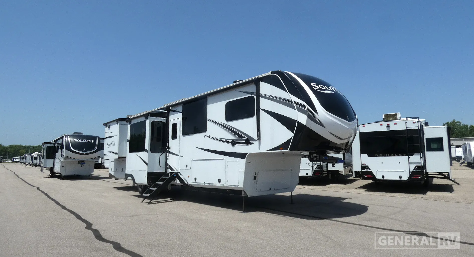 2023 Grand Design Solitude 390RK - Photo 2