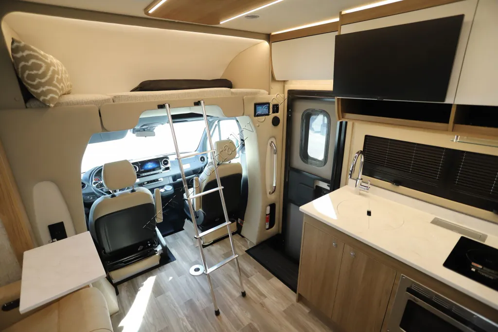 2026 Tiffin Wayfarer 25 XLW, Photos photo 16