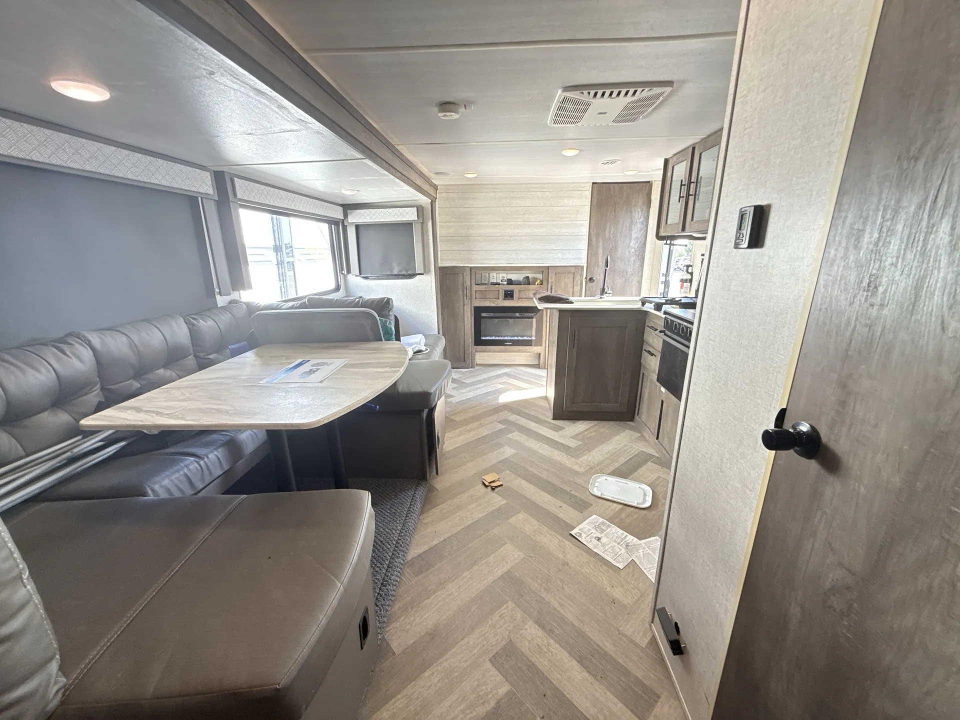 2020 Forest River Wildwood X-Lite 273QBXL — living area main