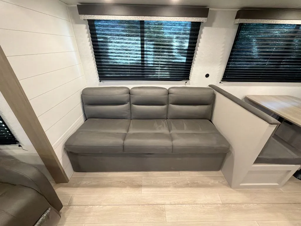 2027 Jayco Jay Flight SLX 262RLSW, Photos photo 9