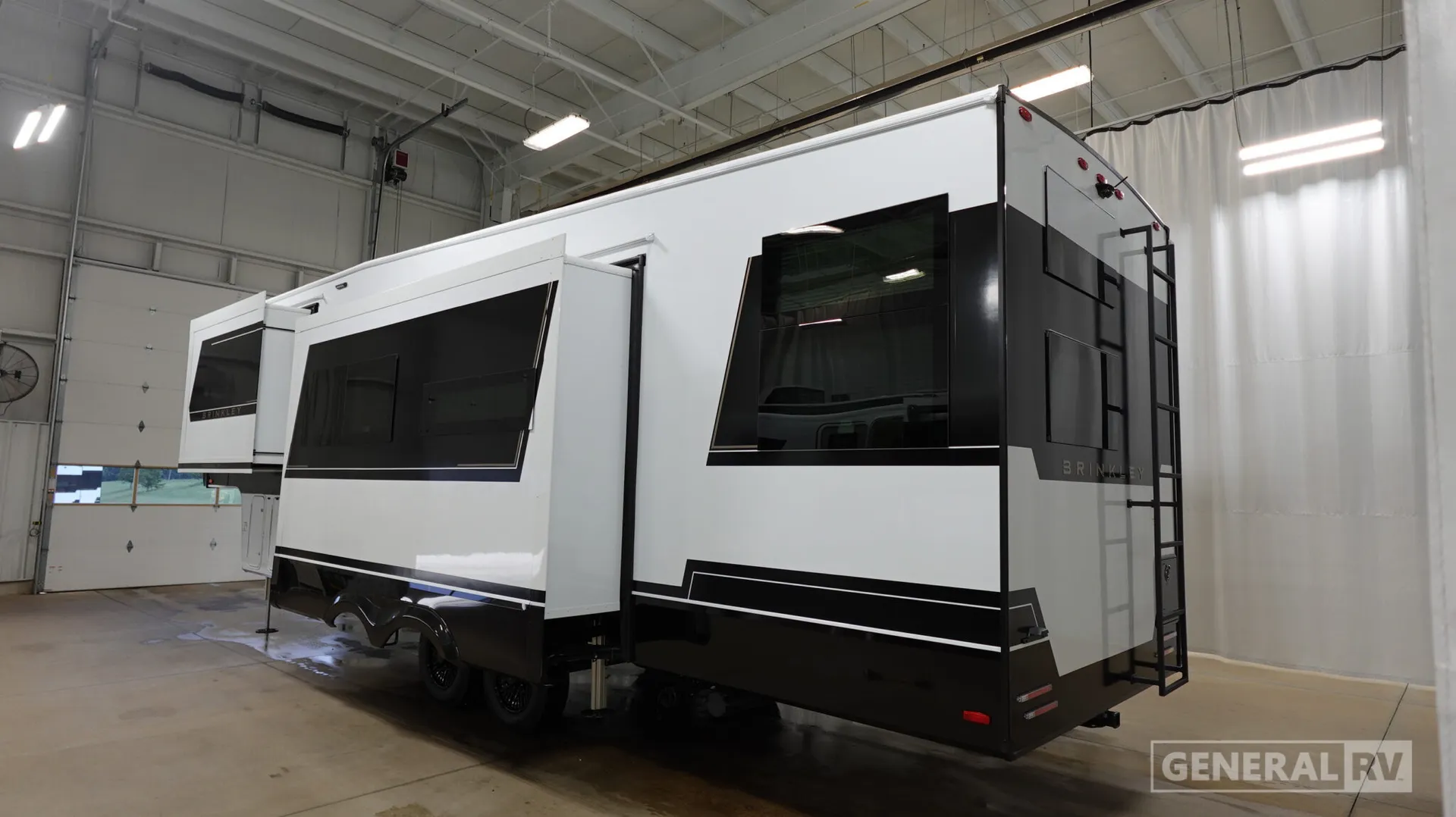 2027 Brinkley Model Z 3210 - Photo 4