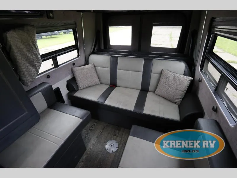 2017 Roadtrek Adventurous Used    CS - Photo 3