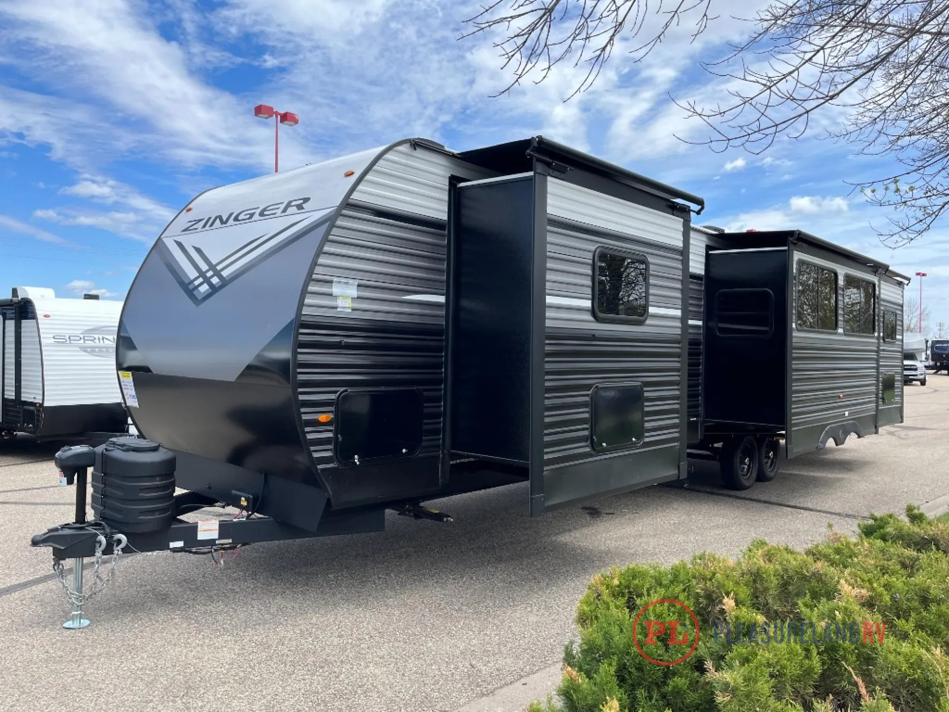 2026 CrossRoads Zinger 390DB - Photo 3