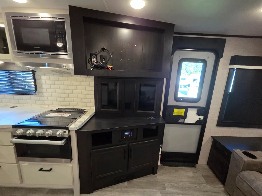 2023 Jayco Jay Feather 26RL, Photos photo 12