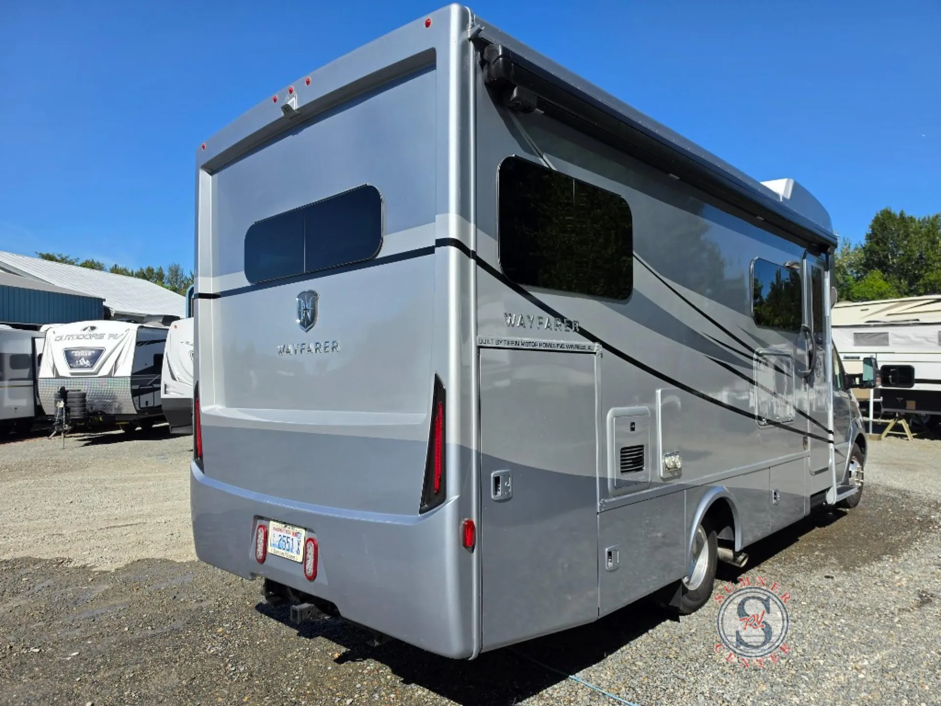 2023 Tiffin Wayfarer 25 LW dealer photo 2 from Sumner RV Center