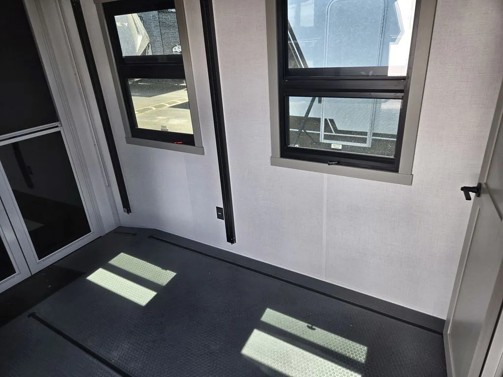 2026 Brinkley Model G 3970, Photos photo 30