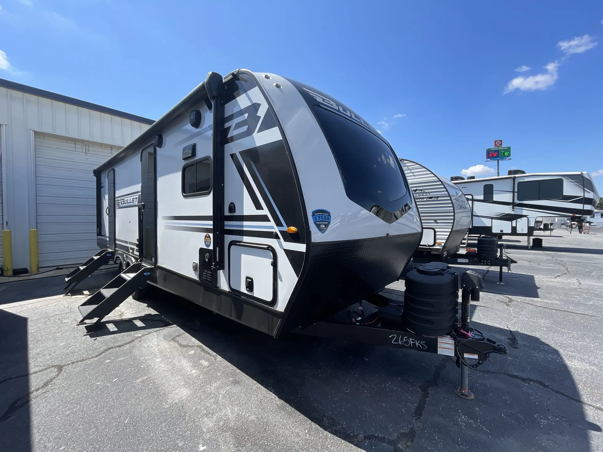 2025 Keystone Bullet East 265FKS - Photo 2