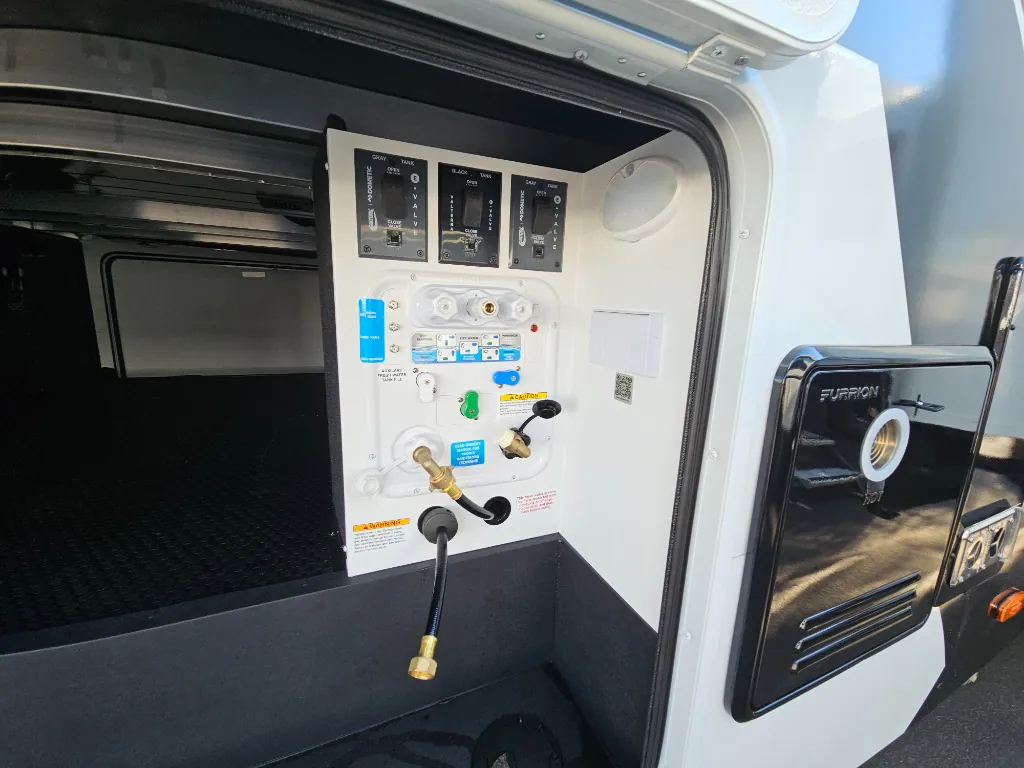 2026 Brinkley Model Z 3515, Photos photo 25