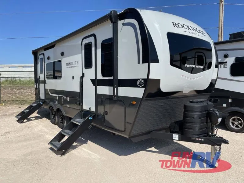 2026 Forest River Rockwood Mini Lite 2515S - Photo 2