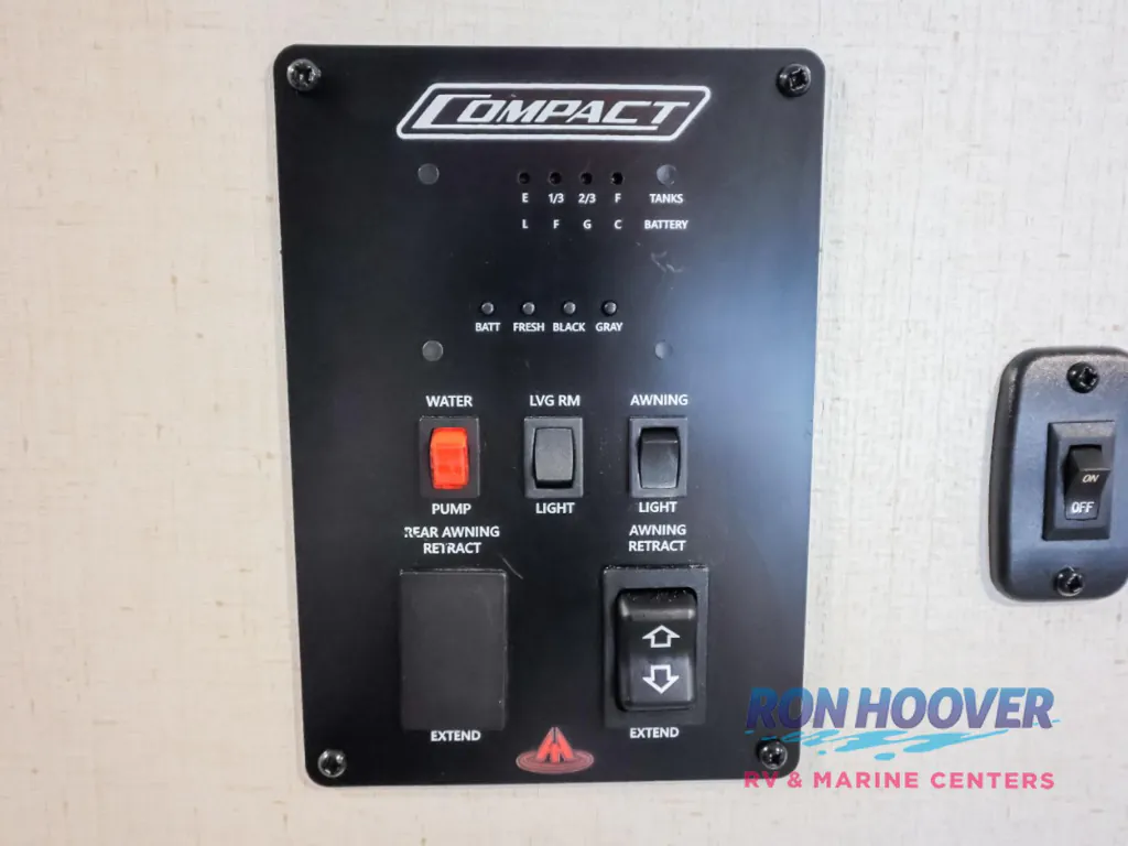 2027 Shasta Compact 17DB, Photos photo 30