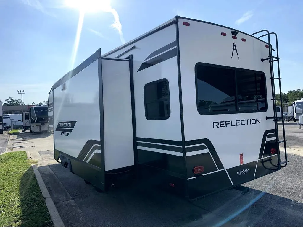 2026 Grand Design Reflection 150 Series 295RL - Photo 4