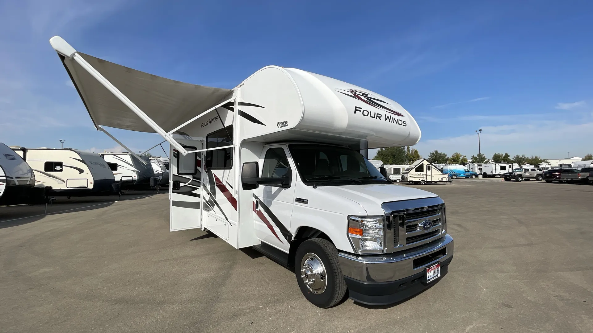 2022 Thor Motor Coach Four Winds 27R - Photo 2