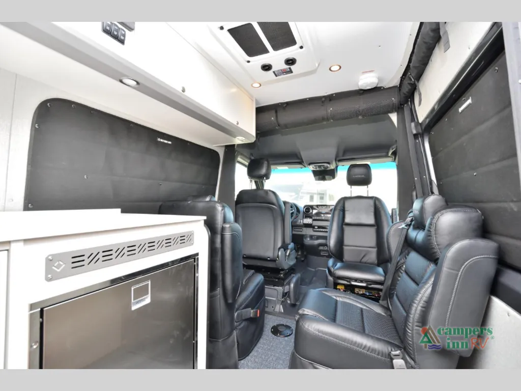 2023 Outside Van Approach 170, Photos photo 12