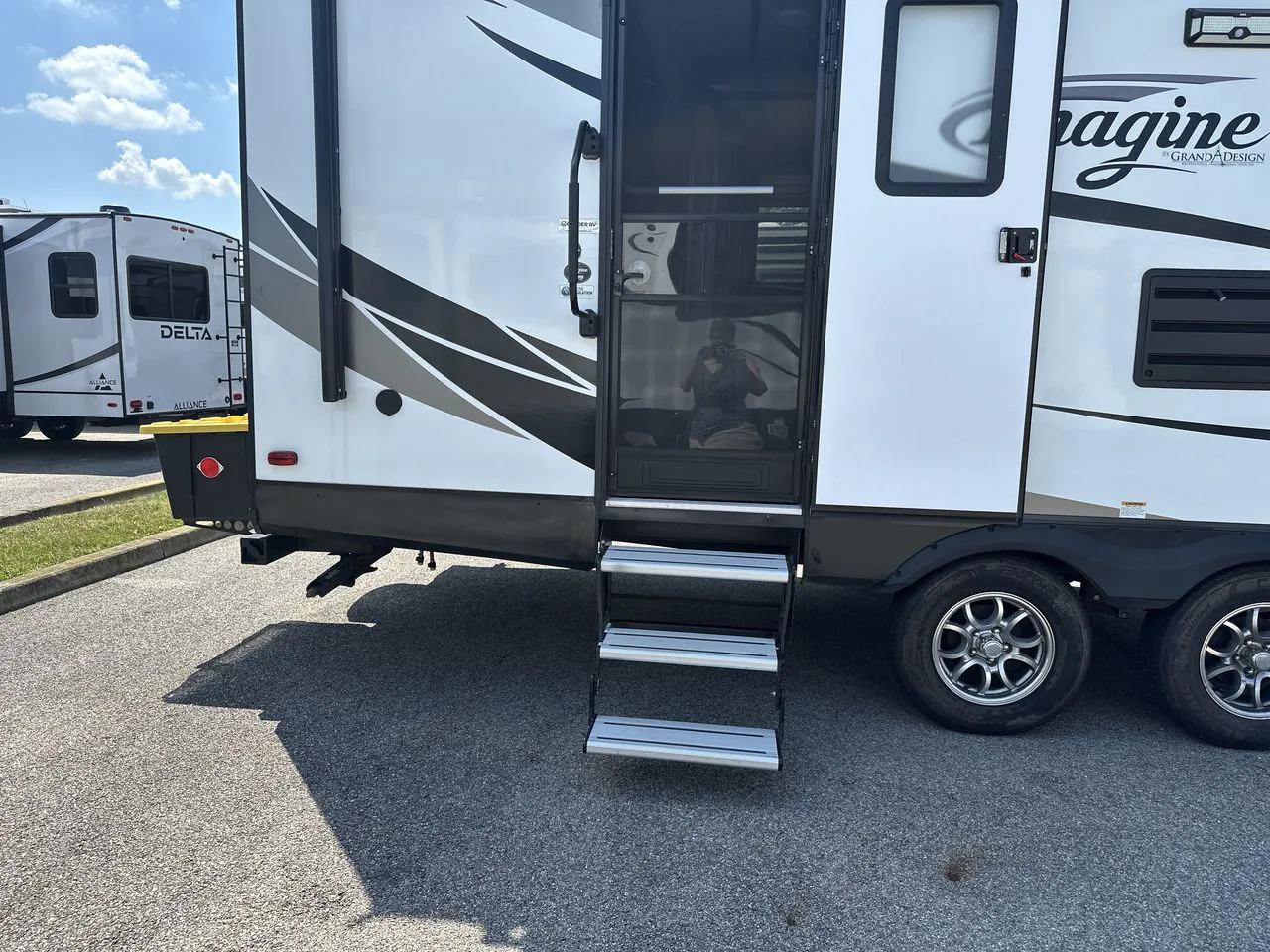2018 Grand Design Imagine 2600RB - Photo 3