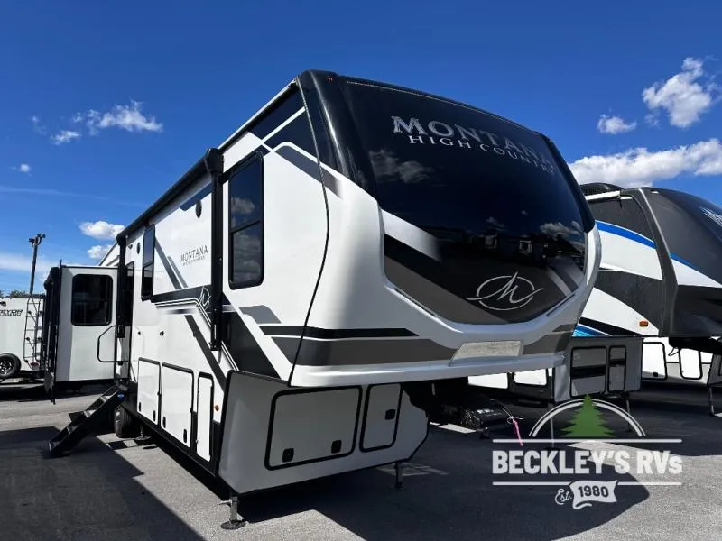 2025 Keystone Montana High Country 385BR - Photo 2