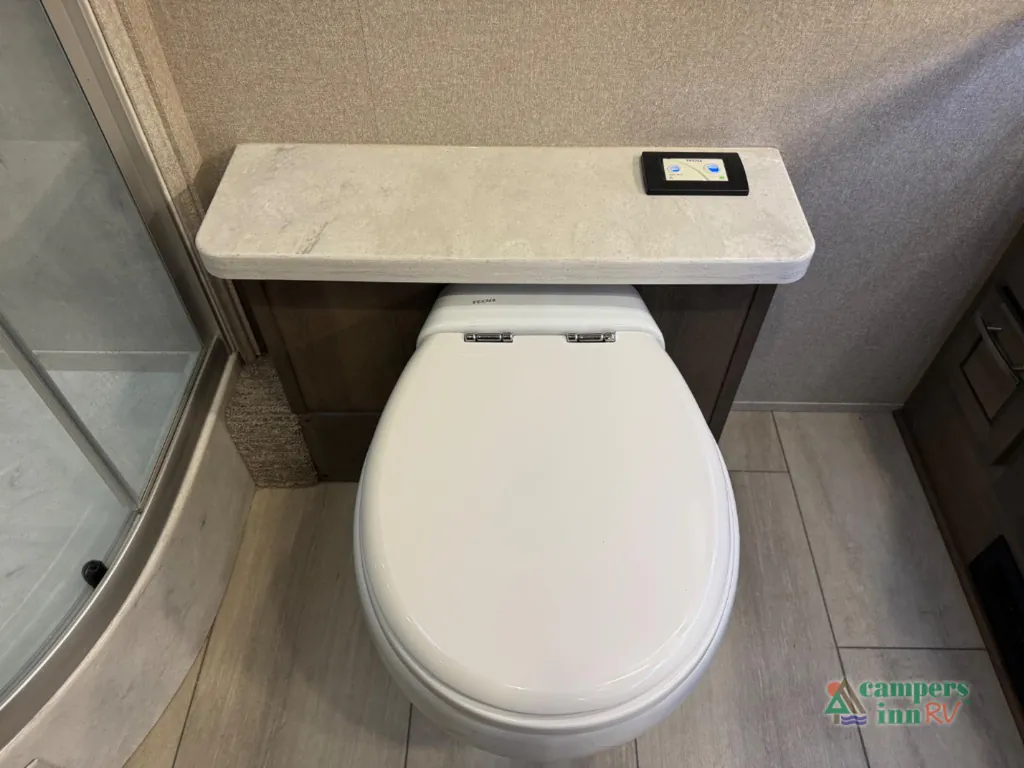 2022 Dynamax Corp Dynaquest XL 37RB, Photos photo 82