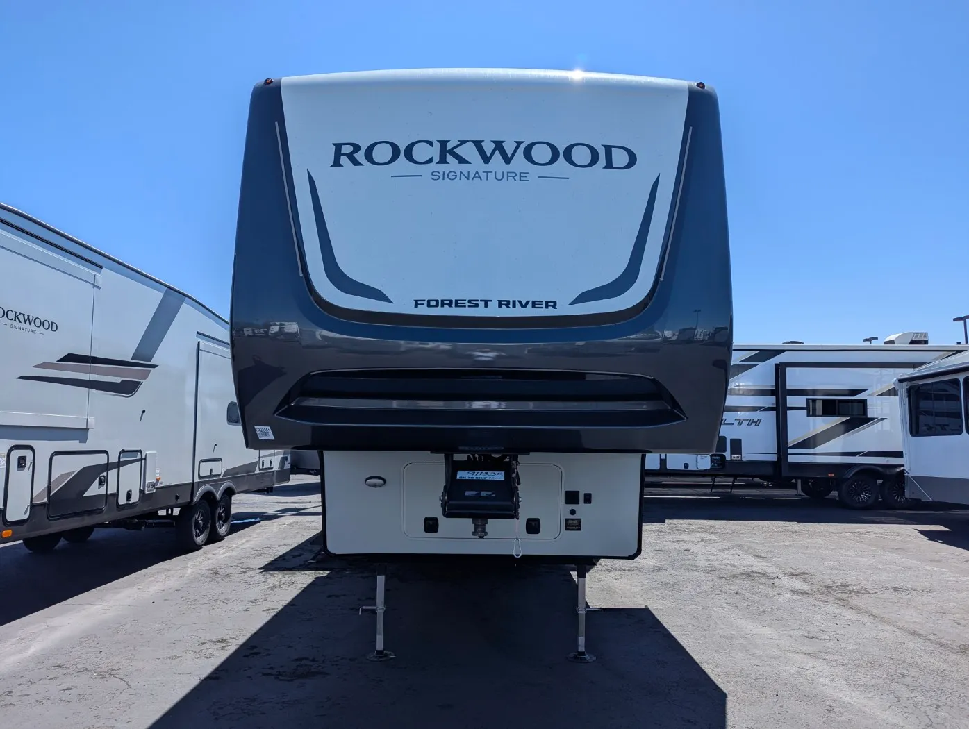 2026 Forest River Rockwood Signature 401SFB - Photo 3