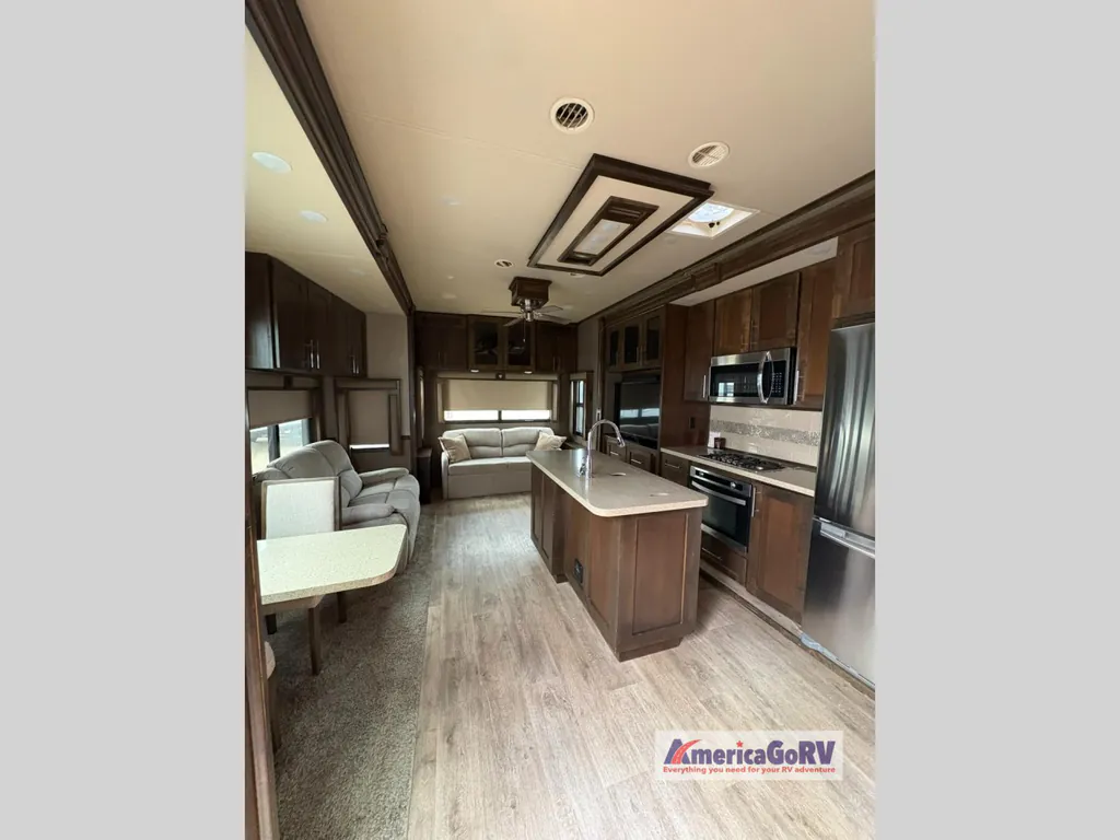 2018 VanLeigh RV Vilano 369FB, Photos photo 8