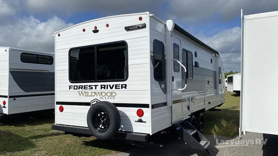 2025 Forest River Wildwood X-Lite 24RLXL - Photo 3