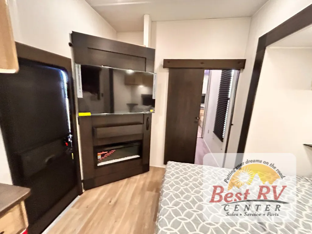 2027 Forest River Cherokee Timberwolf 39DC, Photos photo 51