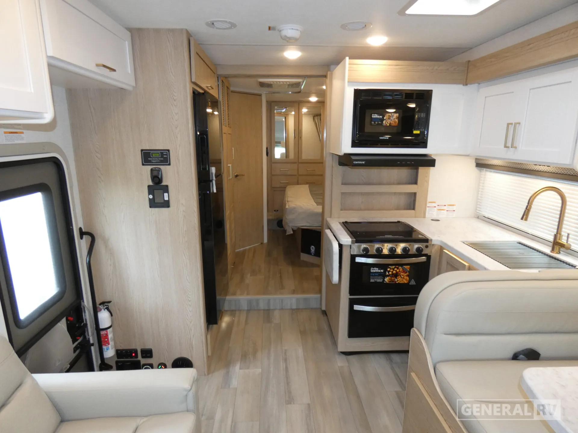 2026 Thor Motor Coach Four Winds 29K - Photo 3