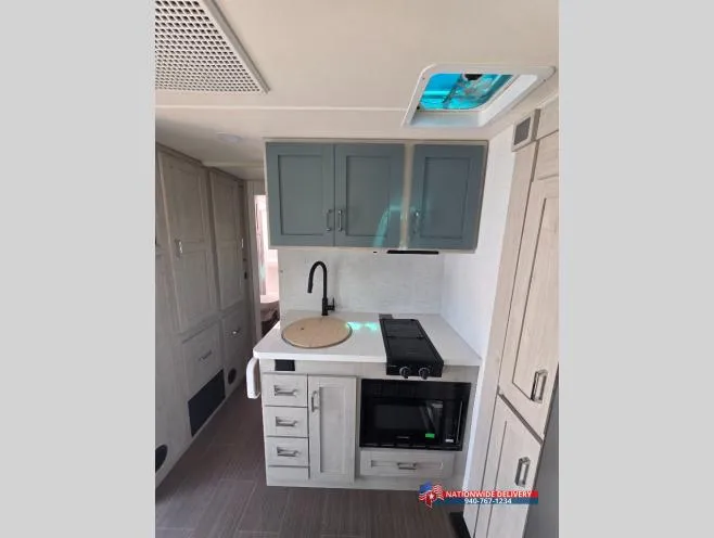 2027 Winnebago SUNFLYER 26FE - Photo 4