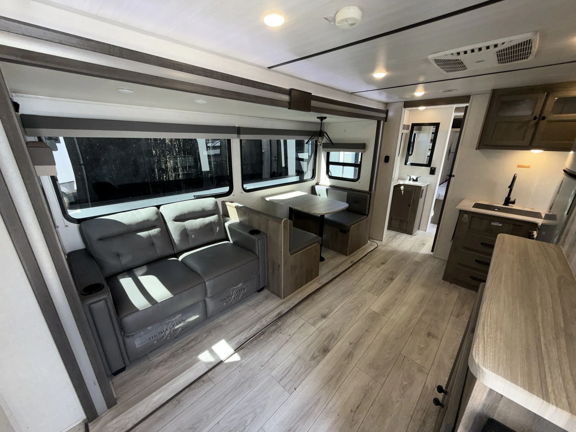 2022 Forest River Surveyor Legend 296QBLE — living area main