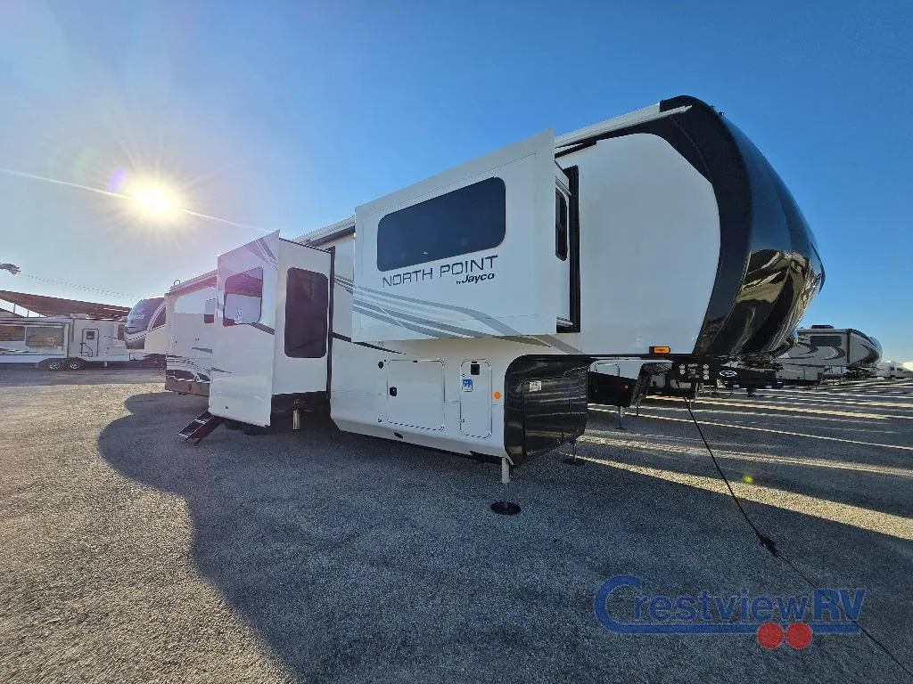 2026 Jayco North Point 382FLRB - Photo 3