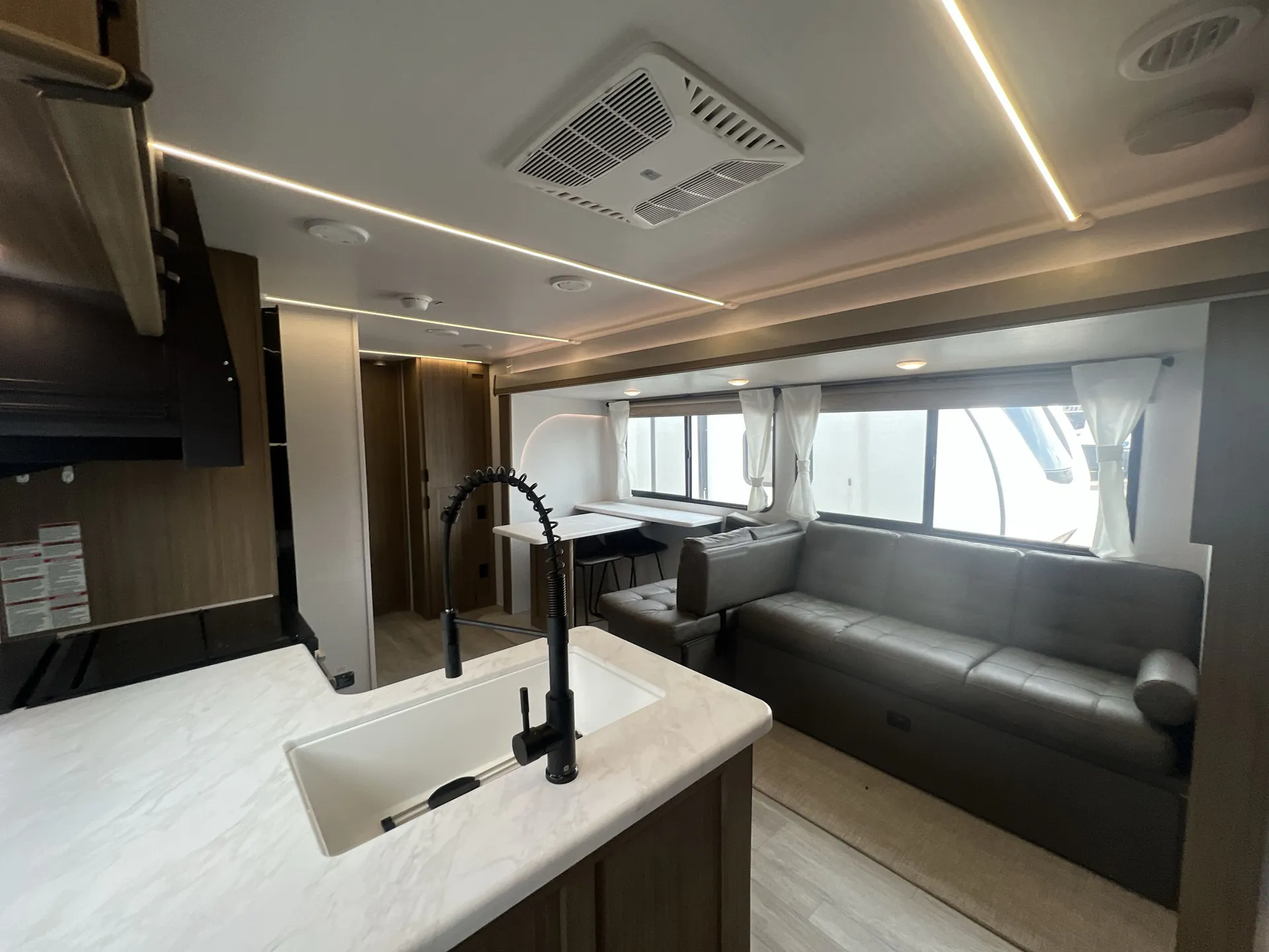 2025 Forest River Wildwood 31KQBTS — living area main